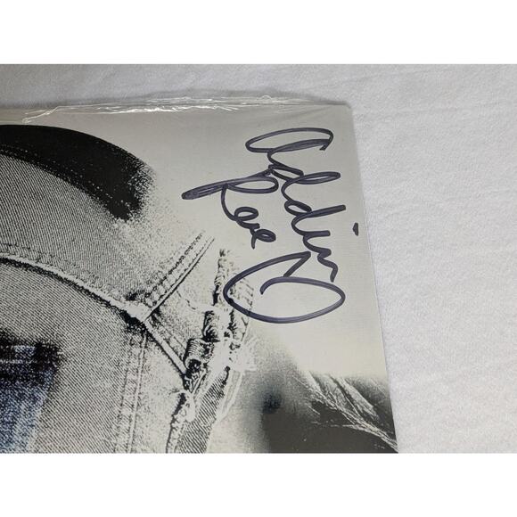 Addison Rae Diet Pepsi Vinyl Hand Signed Cover Single 7" New Sealed Autograph - Picture 16 of 16